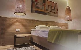 Фільварок Кмитів